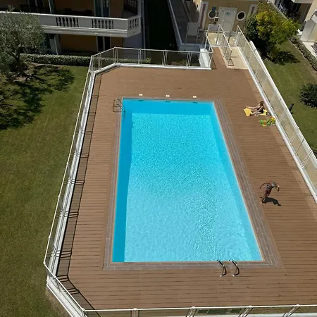 Appartement Elegant With Sea View And Swimming Pool Nice